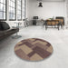 Round Patterned Light Copper Gold Rug in a Office, pat3534brn