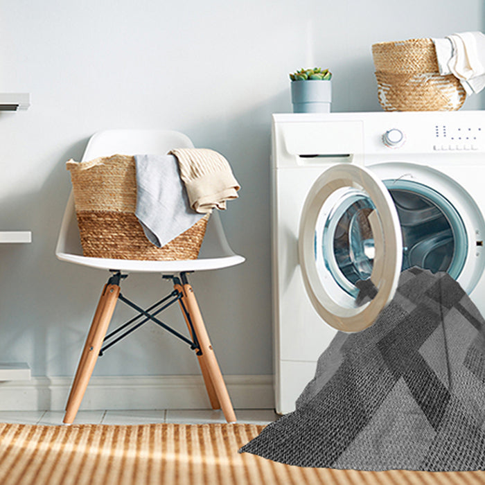 Machine Washable Transitional Black Rug in a Washing Machine, wshpat3534gry