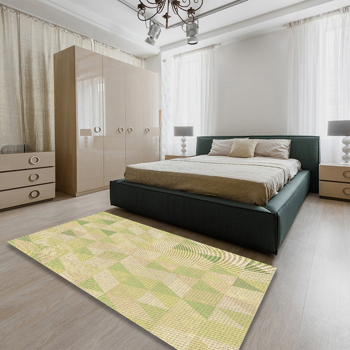 Patterned Metallic Gold Rug in a Bedroom, pat354brn