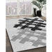 Patterned Platinum Gray Novelty Rug in Family Room, pat3541