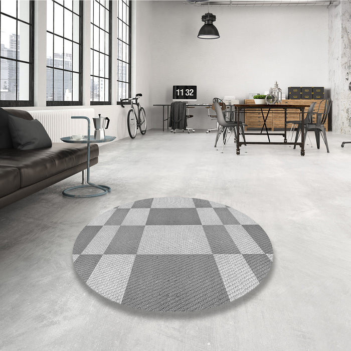 Round Patterned Platinum Silver Gray Rug in a Office, pat3546gry