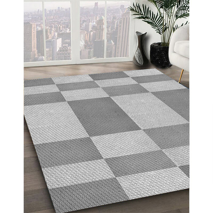 Patterned Platinum Silver Gray Rug in Family Room, pat3546gry