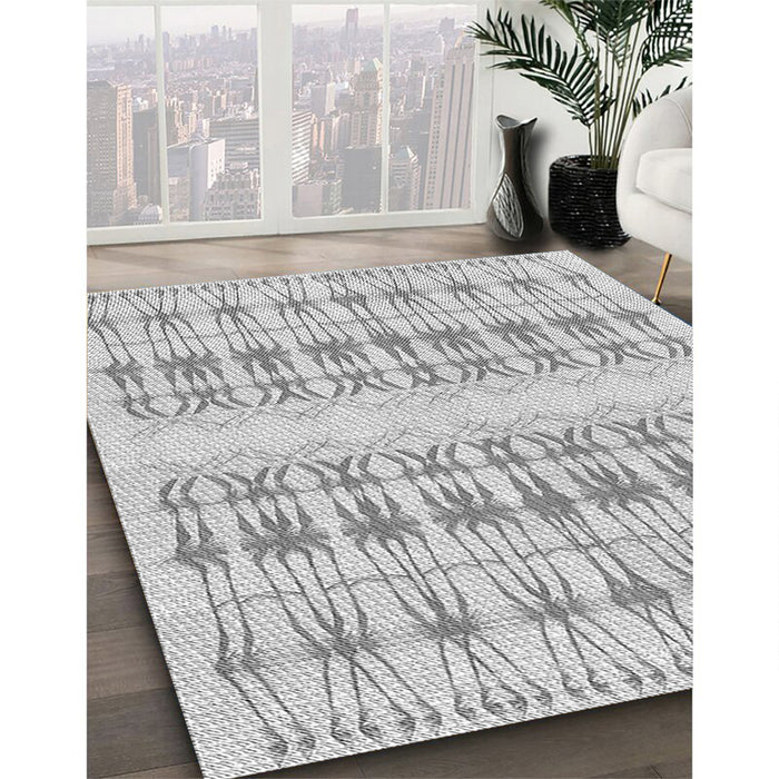 Machine Washable Transitional Platinum Gray Rug in a Family Room, wshpat355gry