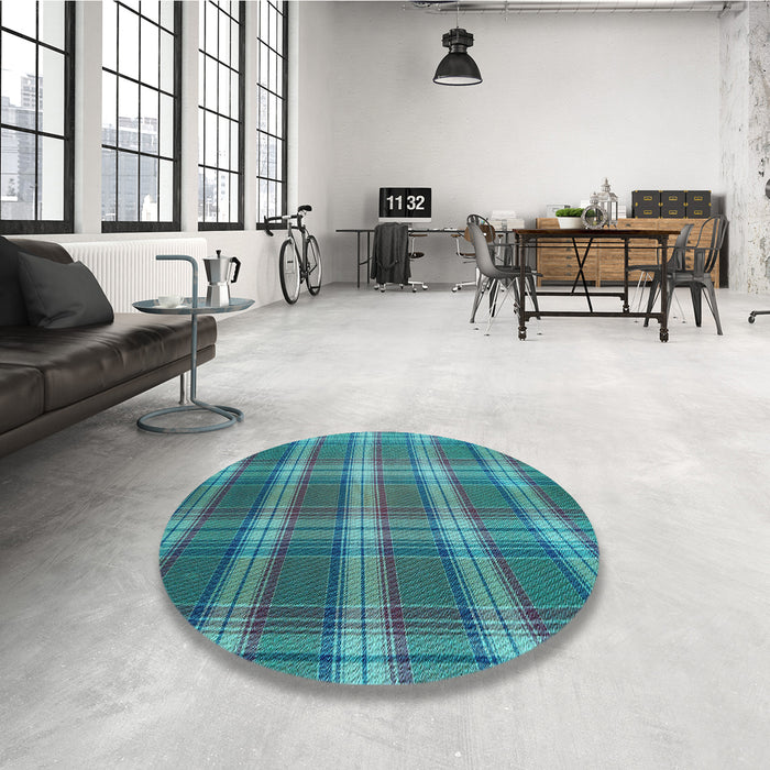 Round Patterned Dark Turquoise Green Rug in a Office, pat3550lblu