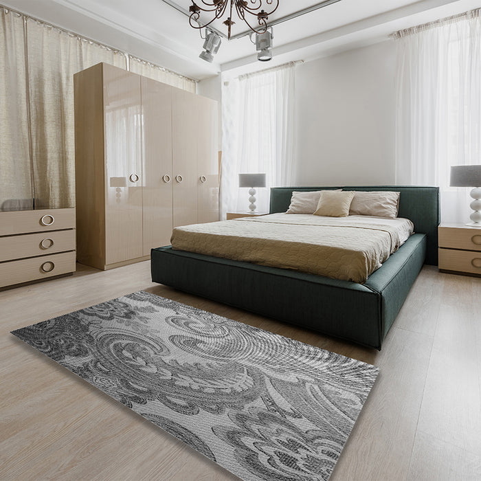 Patterned Gray Rug in a Bedroom, pat3556gry
