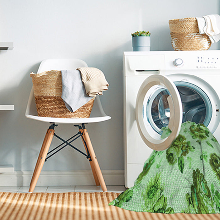 Machine Washable Transitional Dark Lime Green Rug in a Washing Machine, wshpat3558grn