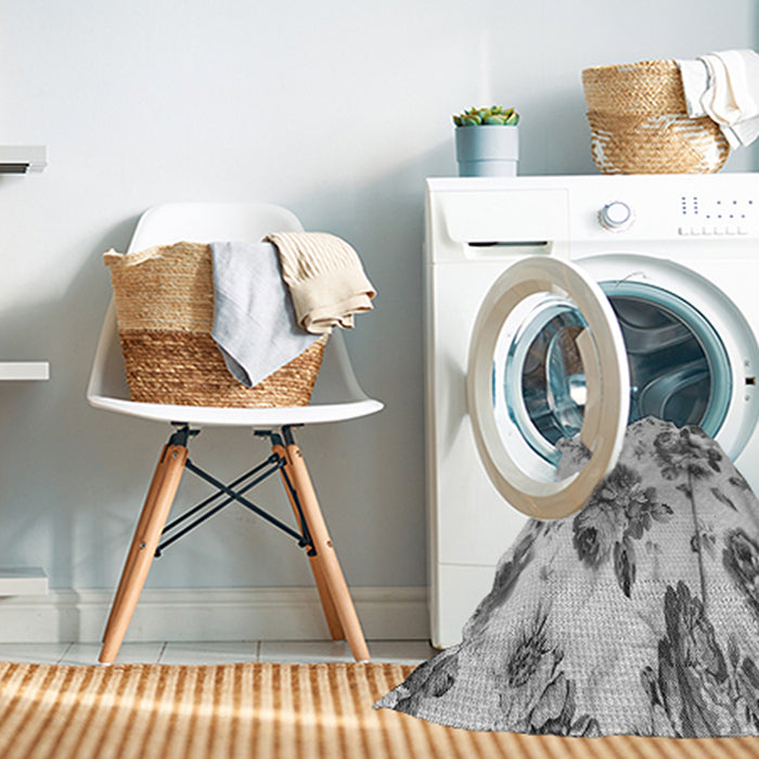 Machine Washable Transitional Silver Gray Rug in a Washing Machine, wshpat3558gry