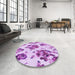 Round Patterned Blossom Pink Rug in a Office, pat3558pur