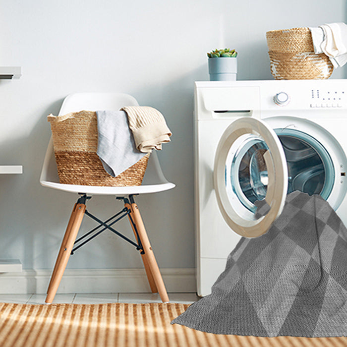 Machine Washable Transitional Dark Gray Rug in a Washing Machine, wshpat3560gry