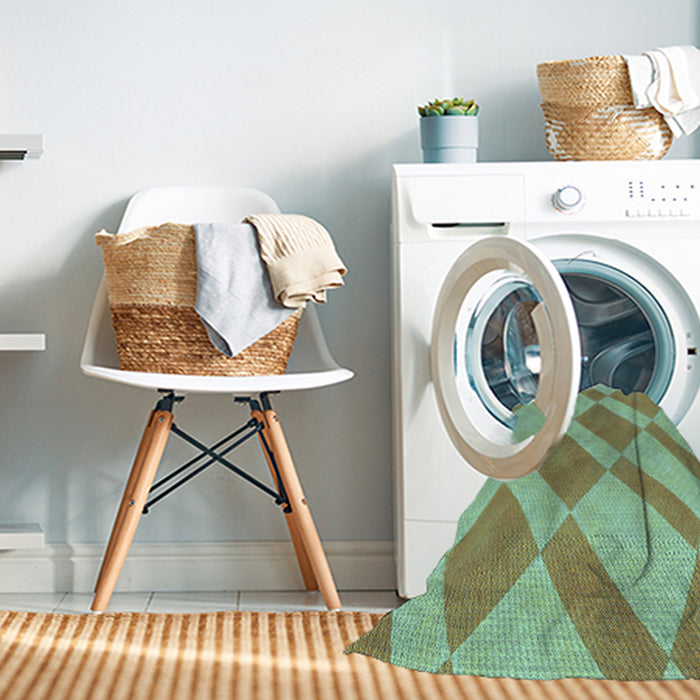Machine Washable Transitional Green Rug in a Washing Machine, wshpat3561lblu
