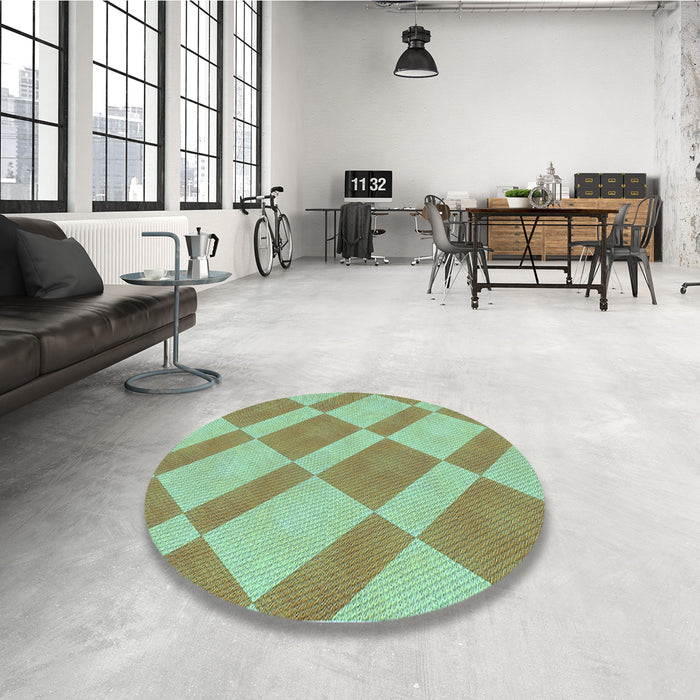 Round Patterned Green Rug in a Office, pat3561lblu