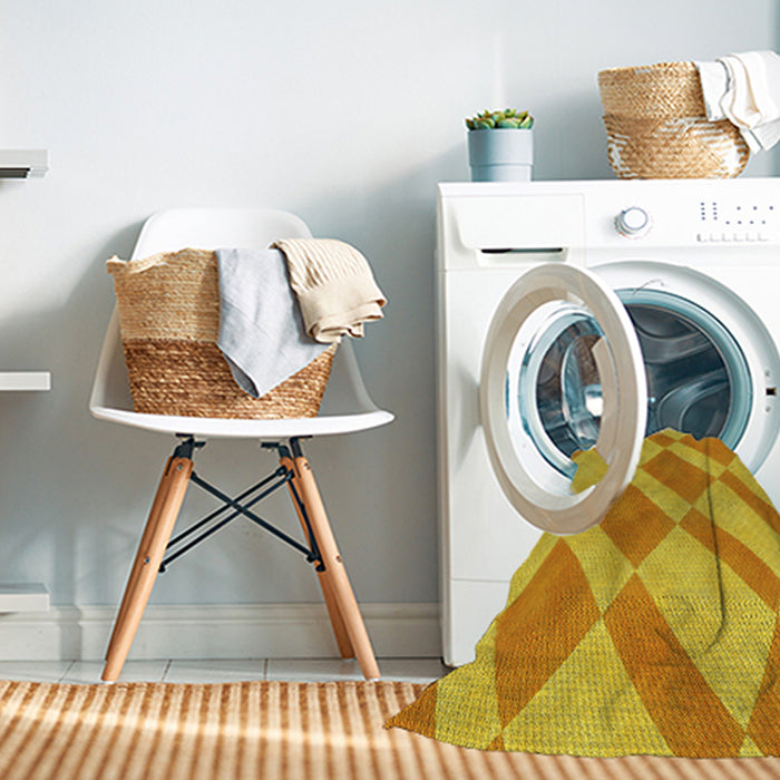 Machine Washable Transitional Neon Orange Rug in a Washing Machine, wshpat3561yw