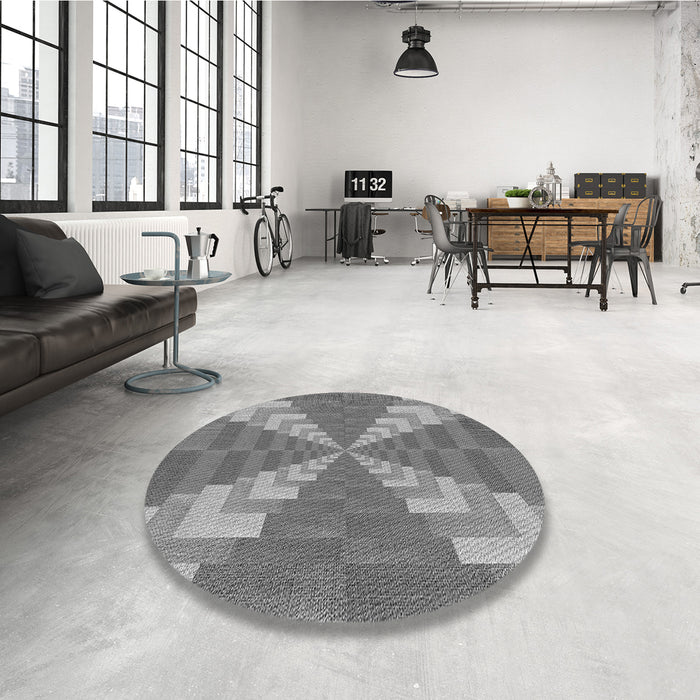 Round Patterned Ash Gray Rug in a Office, pat3564gry