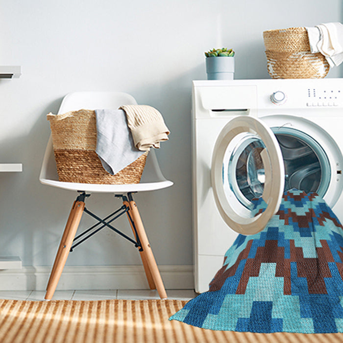 Machine Washable Transitional Bright Turquoise Blue Rug in a Washing Machine, wshpat3569lblu