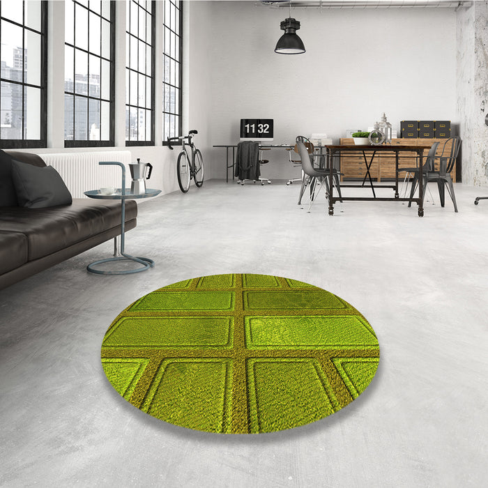 Round Patterned Pistachio Green Rug in a Office, pat3572yw