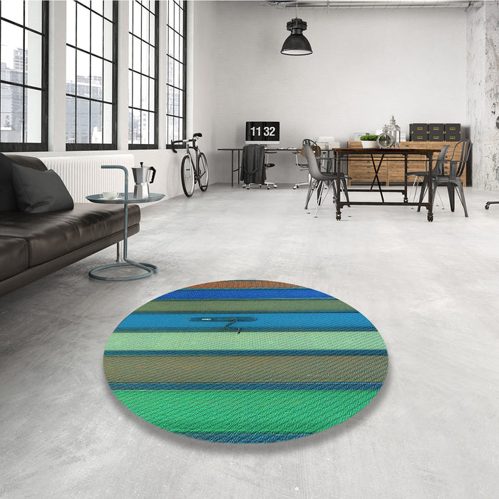 Round Patterned Mint Green Rug in a Office, pat3583lblu