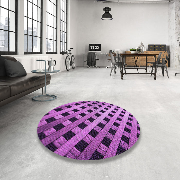 Round Patterned Purple Rug in a Office, pat3586pur