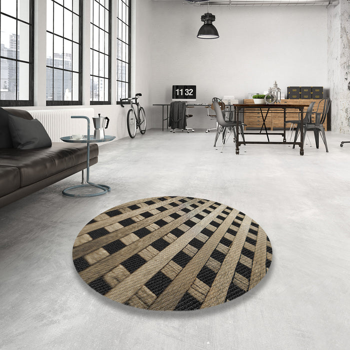 Round Patterned Chocolate Brown Novelty Rug in a Office, pat3586