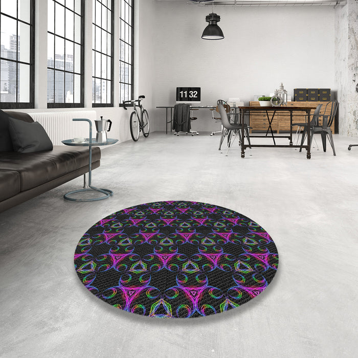 Round Machine Washable Transitional Gray Rug in a Office, wshpat358