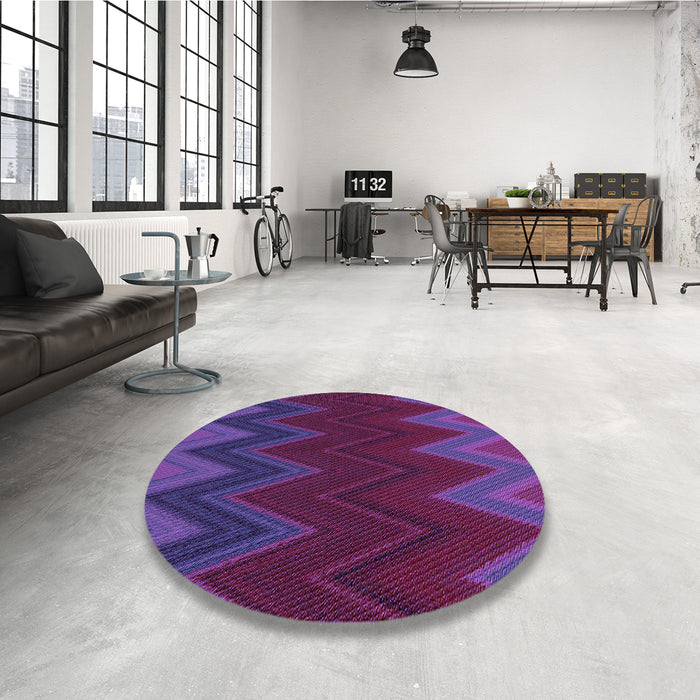 Round Patterned Clematis Violet Purple Rug in a Office, pat3590pur