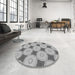 Round Patterned Platinum Gray Rug in a Office, pat3594gry