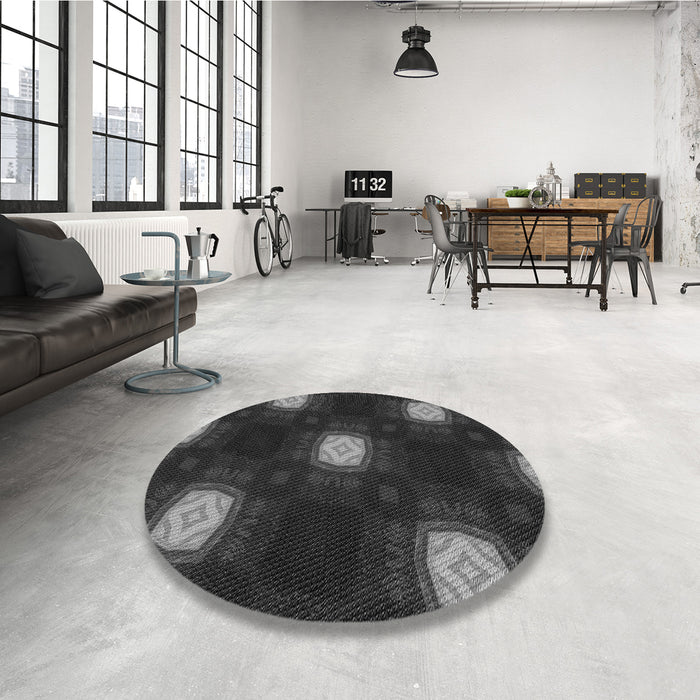 Round Patterned Ash Gray Rug in a Office, pat3604gry