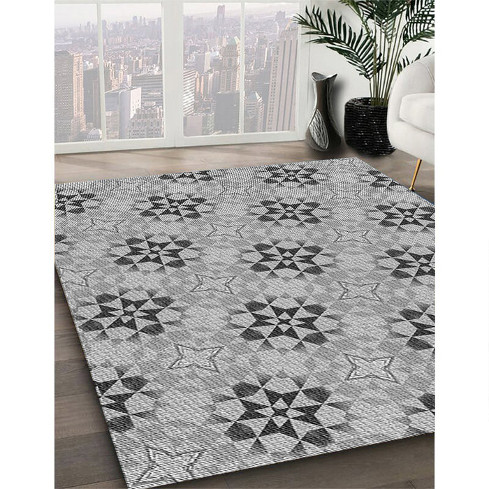 Patterned Silver Gray Rug in Family Room, pat3610gry
