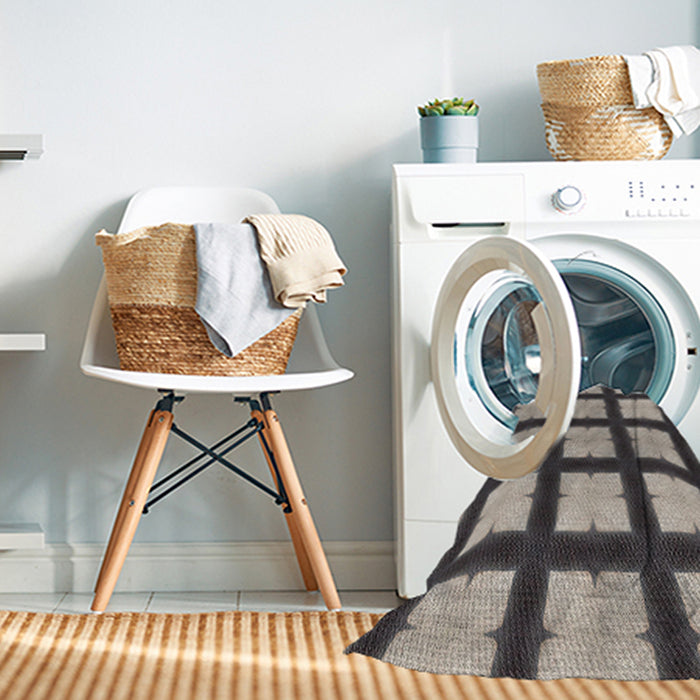 Machine Washable Transitional Black Rug in a Washing Machine, wshpat3621