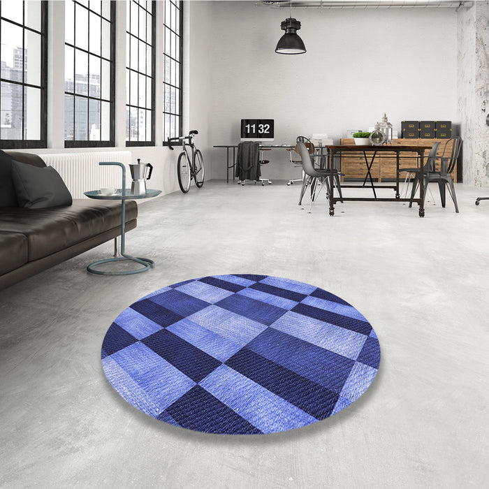 Round Patterned Sky Blue Rug in a Office, pat3637blu