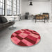 Round Patterned Red Rug in a Office, pat3638org