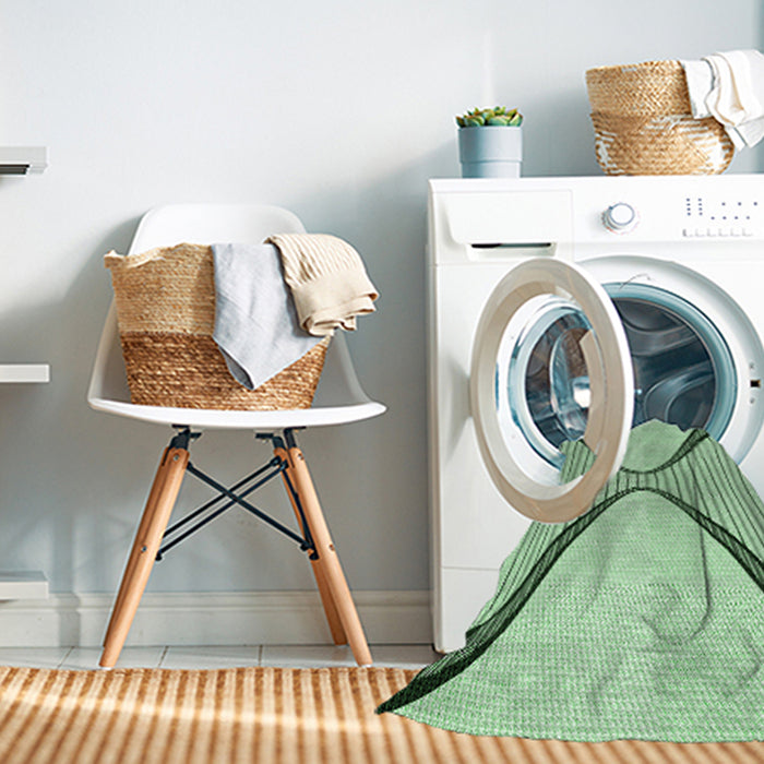 Machine Washable Transitional Mint Green Rug in a Washing Machine, wshpat3653grn