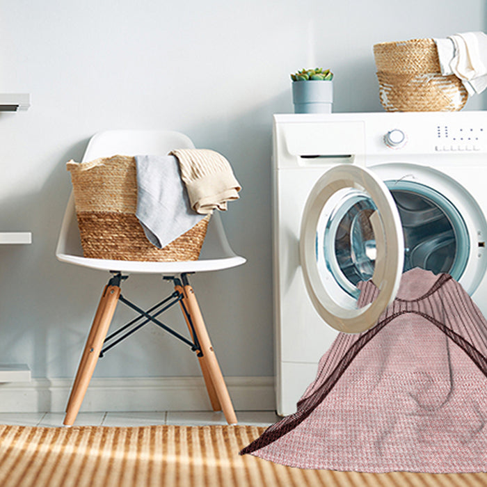 Machine Washable Transitional Indian Red Rug in a Washing Machine, wshpat3653rd