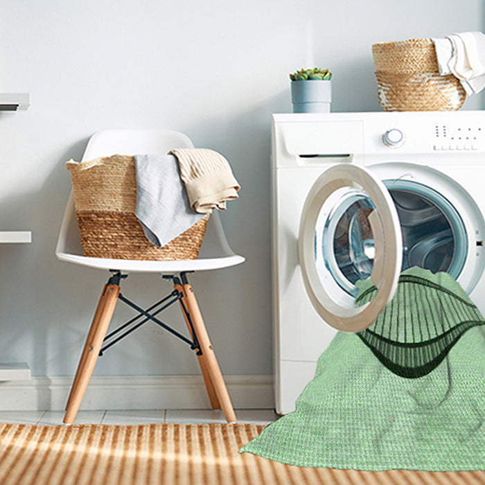 Machine Washable Transitional Mint Green Rug in a Washing Machine, wshpat3654grn