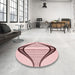 Round Patterned Red Rug in a Office, pat3655rd