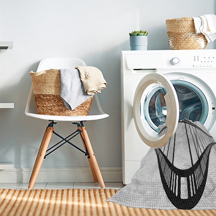 Machine Washable Transitional Gray Rug in a Washing Machine, wshpat3655
