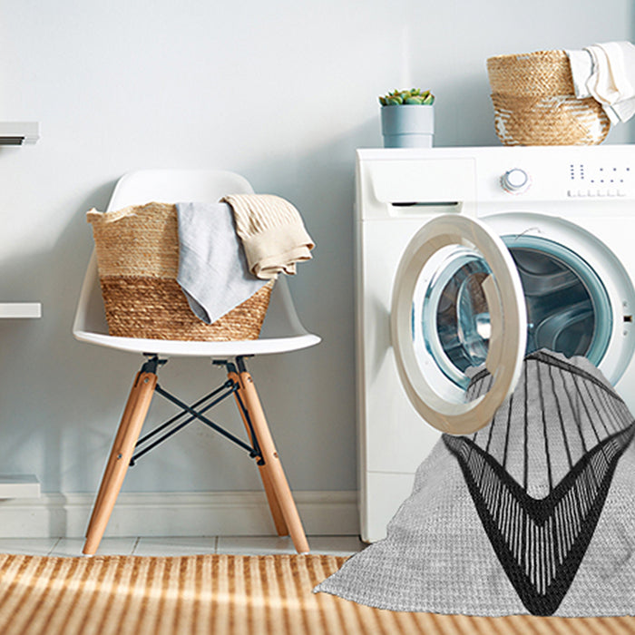 Machine Washable Transitional Platinum Gray Rug in a Washing Machine, wshpat3657gry