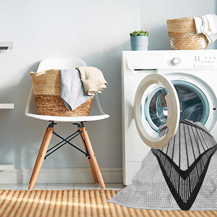 Machine Washable Transitional Grey Gray Rug in a Washing Machine, wshpat3657