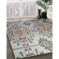 Patterned Carbon Gray Novelty Rug, pat3663