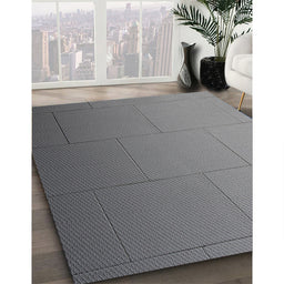 Patterned Dark Gray Novelty Rug in Family Room, pat3665