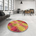 Round Patterned Yellow Rug in a Office, pat3672org