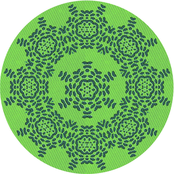 Square Machine Washable Transitional Emerald Green Rug in a Living Room, wshpat3687grn