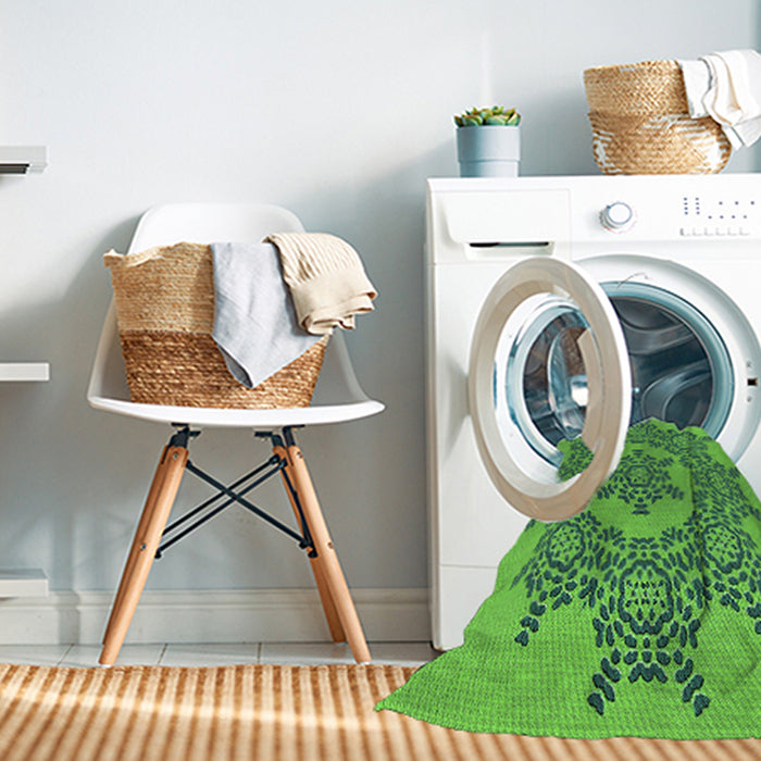 Machine Washable Transitional Emerald Green Rug in a Washing Machine, wshpat3687grn