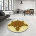 Round Patterned Dark Bisque Brown Rug in a Office, pat3701yw