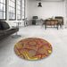 Round Machine Washable Transitional Metallic Gold Rug in a Office, wshpat3714