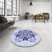 Round Patterned Blue Rug in a Office, pat3719blu