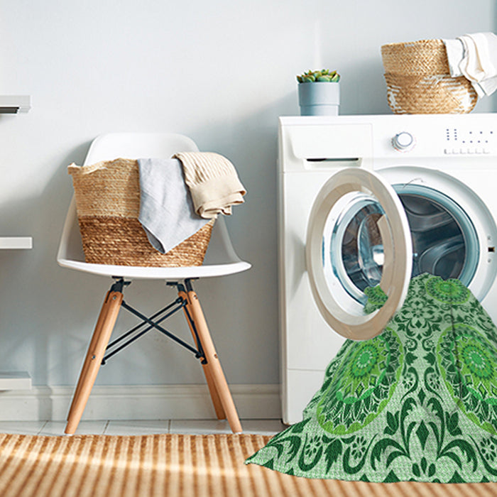Machine Washable Transitional Light Green Rug in a Washing Machine, wshpat3739grn