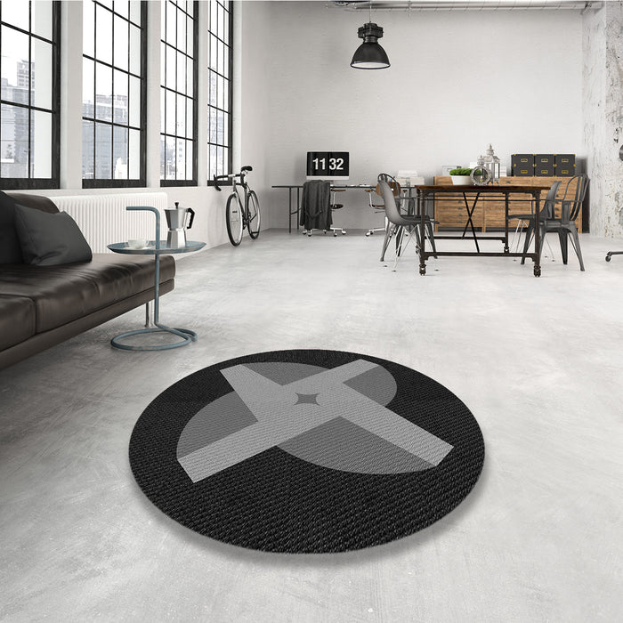 Round Patterned Midnight Gray Rug in a Office, pat374gry