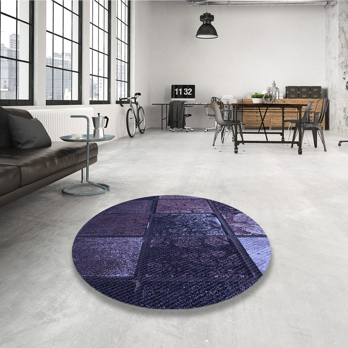 Round Patterned Night Blue Rug in a Office, pat3755blu