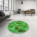 Round Patterned Green Rug in a Office, pat3758grn