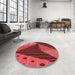 Round Patterned Red Rug in a Office, pat377rd